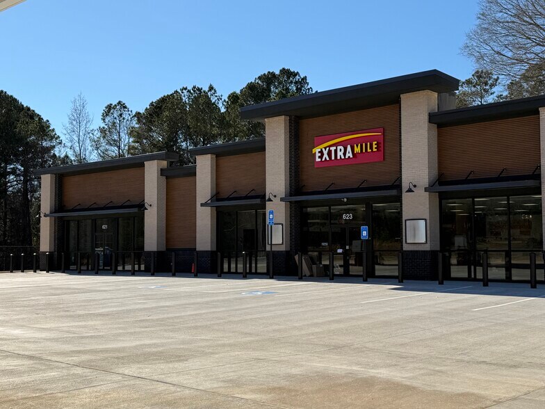 Primary Photo Of 627 Old Phoenix Road, Eatonton General Retail For Lease