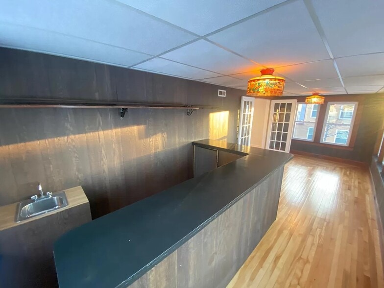 More Photos Of 73 Southgate St, Worcester General Retail For Sale