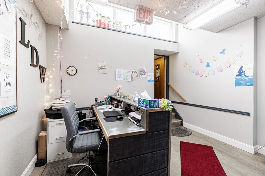 More Photos Of 67 Lyell Ave, Spencerport Office Residential For Lease