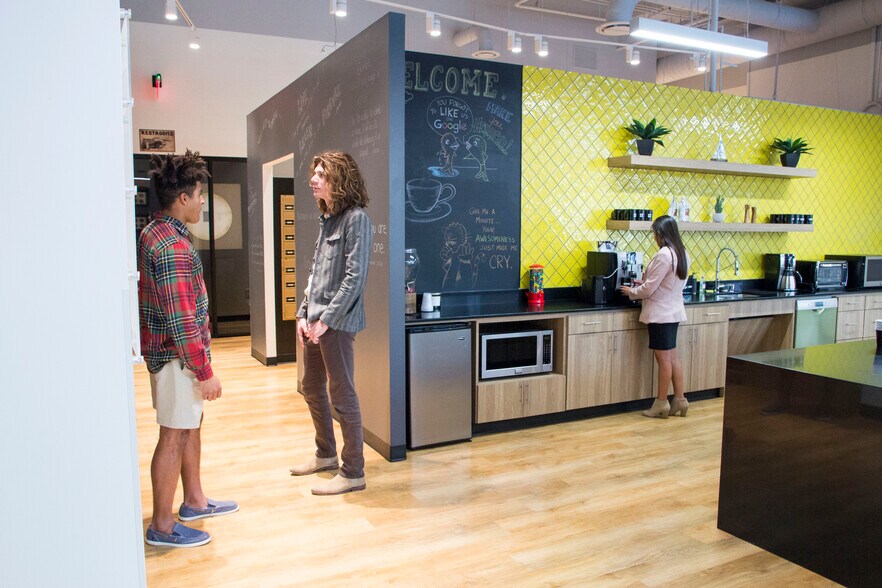 More Photos Of 5301 Alpha Rd, Dallas Coworking Space