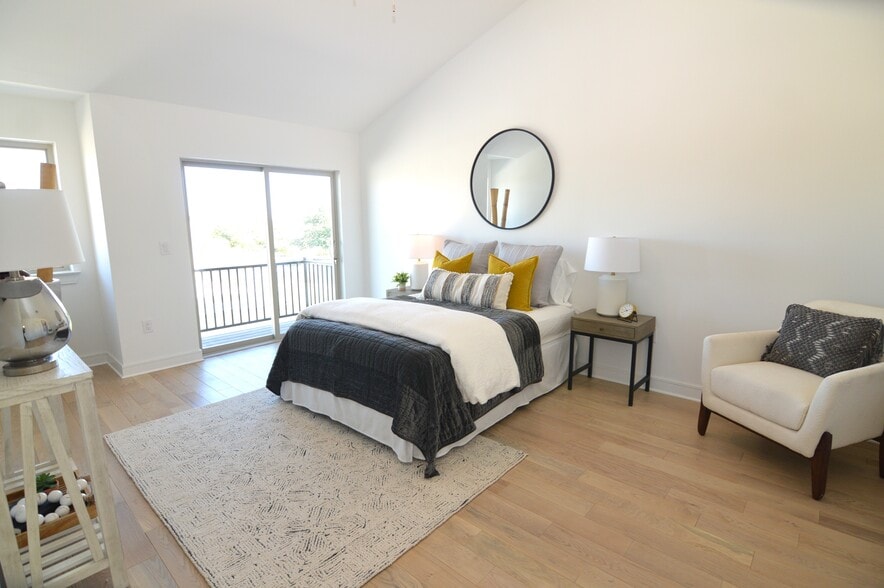More Photos Of 100 Tesla Cir, Round Rock Apartments For Sale