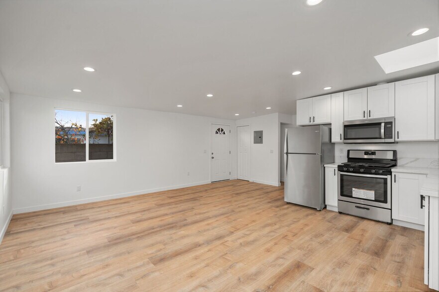More Photos Of 4161 Clairemont Mesa Blvd, San Diego Apartments For Sale