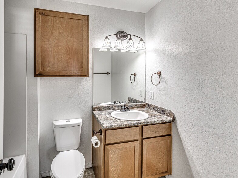 More Photos Of 2302 S 137th East Ave, Tulsa Apartments For Sale