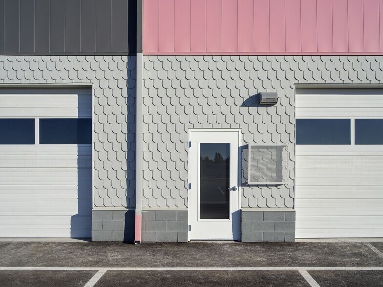 More Photos Of 3540 Highway 52, Frederick Flex For Lease