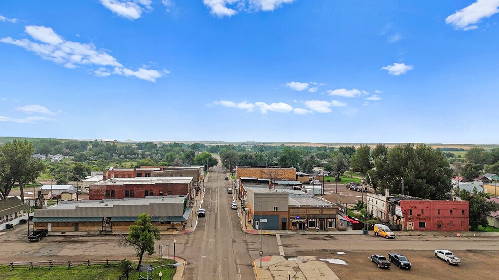 More Photos Of 104 W Orgain Ave, Wibaux Storefront For Sale