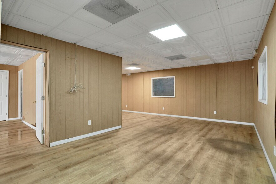 More Photos Of 1507-1775 Industrial Blvd, Jacksonville Unknown For Lease