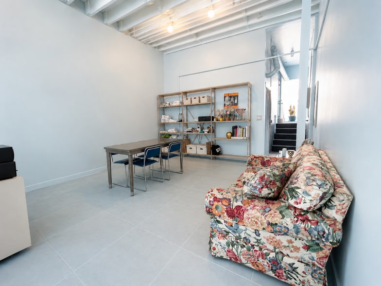More Photos Of 2151-2157 W Sunset Blvd, Los Angeles Storefront Retail Residential For Lease