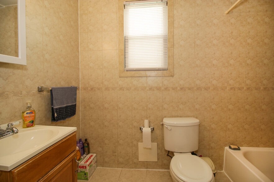 More Photos Of 201 Hackensack Plank Rd, Weehawken Restaurant For Sale