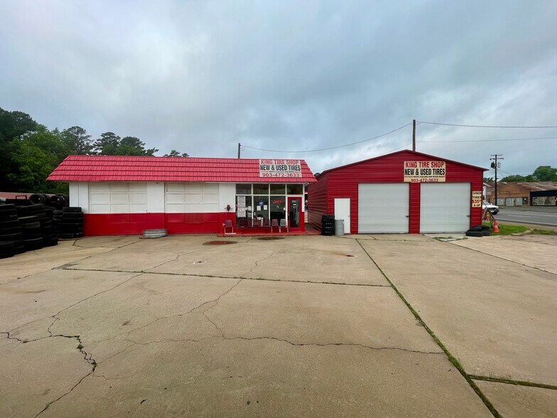 More Photos Of 300 W Pinecrest Dr, Marshall Auto Repair For Sale