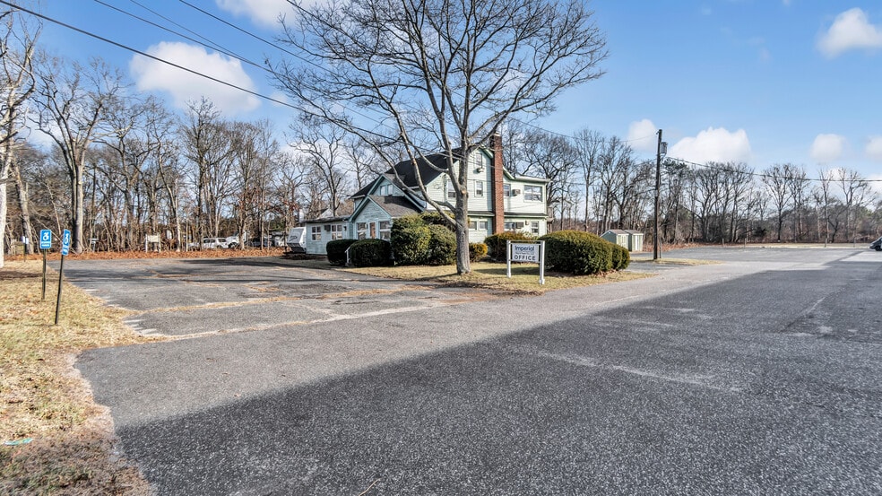 More Photos Of 26 Frowein Rd, Center Moriches Warehouse For Sale