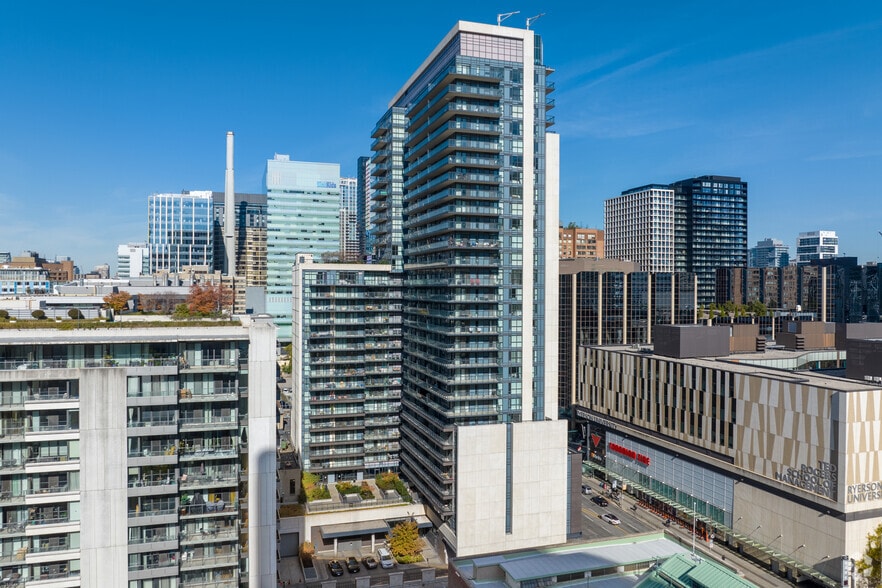 More Photos Of 570 Bay St, Toronto Apartments For Lease