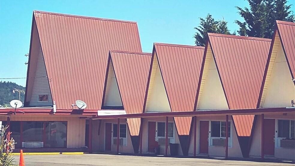 Primary Photo Of 581 John Long Rd, Oakland Hotel For Sale