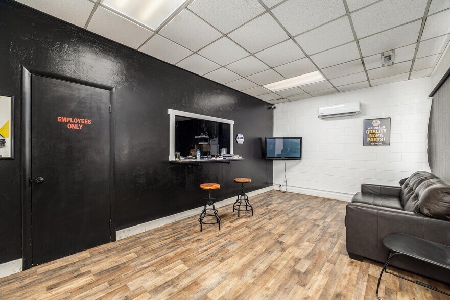 More Photos Of 511 N 1300 E, St George Warehouse For Sale