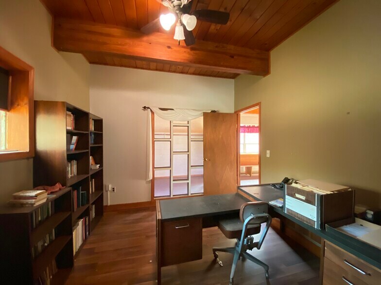 More Photos Of 4274 W Dunes Hwy, Michigan City Specialty For Sale