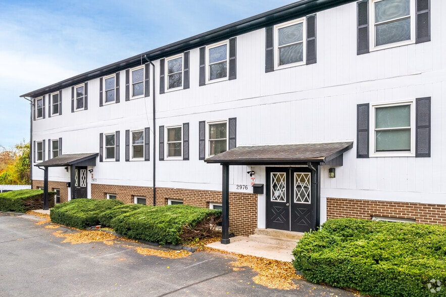 More Photos Of 2972-2976 Penwick Ln, Dunkirk Office For Lease