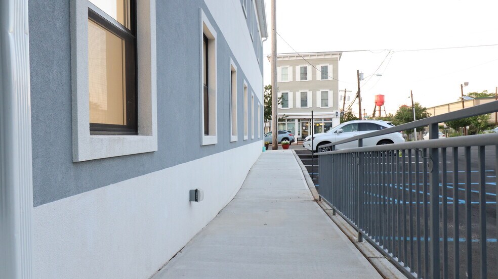 1010 Edgewater Ave, Ridgefield, NJ 07657 Medical For Sale