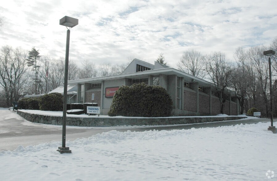 Primary Photo Of 39 S Main St, Middleton Freestanding For Lease
