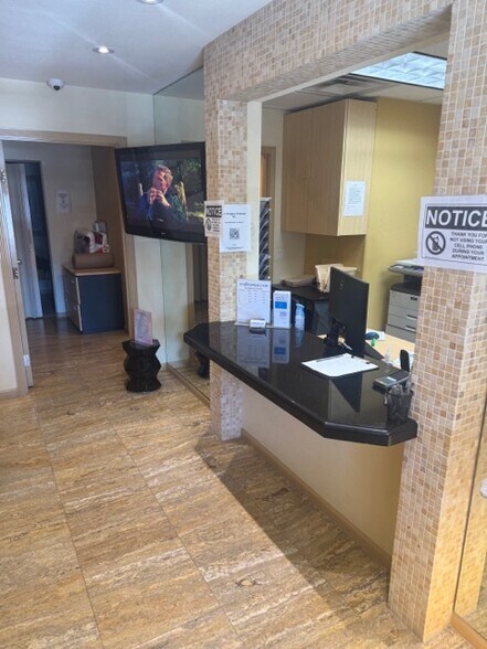 More Photos Of 72650 Fred Waring Rd, Palm Desert Medical For Sale