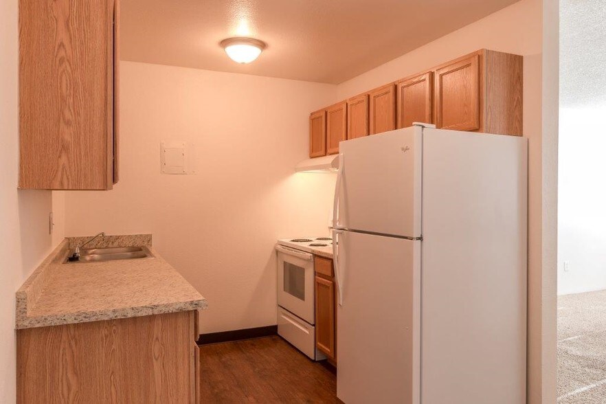 More Photos Of 568 Marquette Dr, Colorado Springs Apartments For Sale