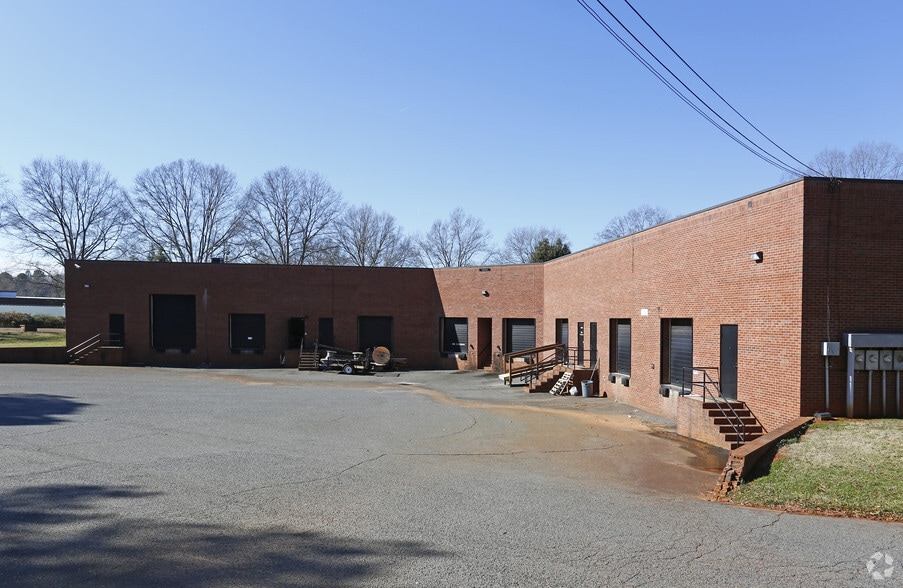 More Photos Of 4400 Morris Park Dr, Mint Hill Light Distribution For Lease