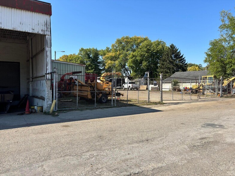 More Photos Of 101 W Huston St, Circleville Warehouse For Sale