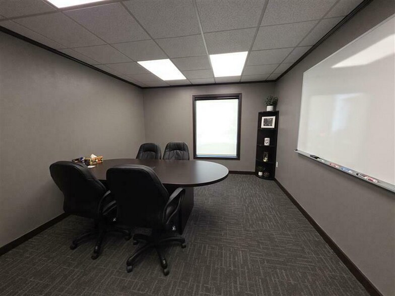 More Photos Of 1925 Indian Wood Cir, Maumee Office For Sale