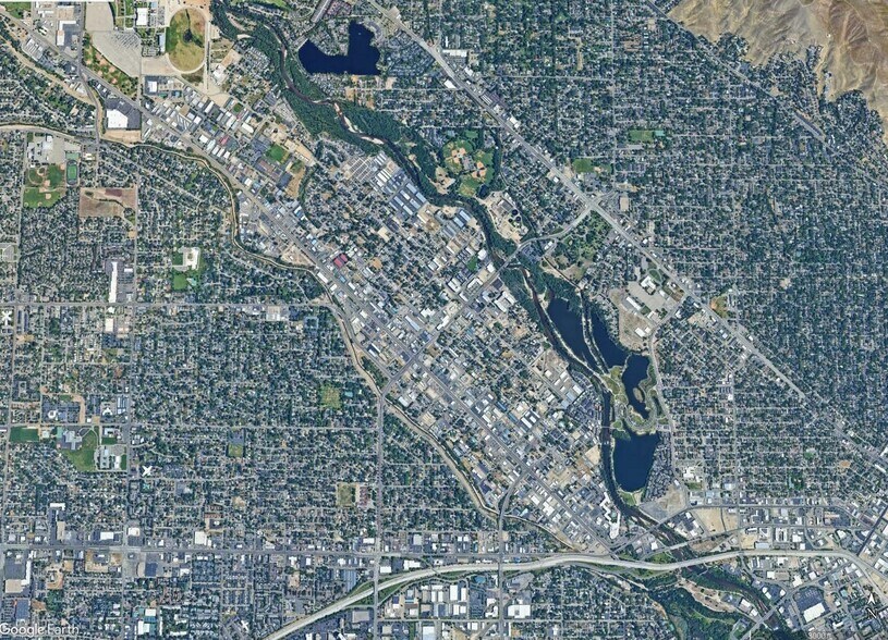 More Photos Of 5220 N Sawyer Ave, Garden City Warehouse For Lease