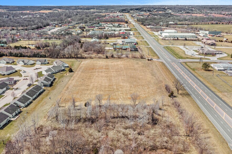 More Photos Of State Ave, Tonganoxie Land For Sale