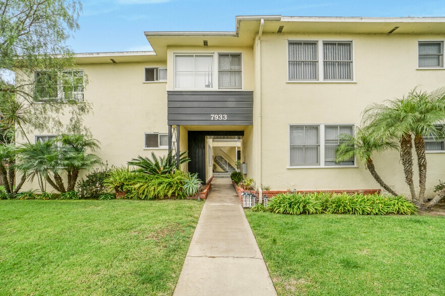 Primary Photo Of 7933 Alverstone Ave, Los Angeles Apartments For Sale