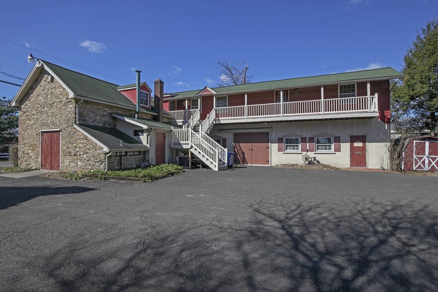 More Photos Of 2389 Forest Grove Rd, Furlong Light Manufacturing For Lease