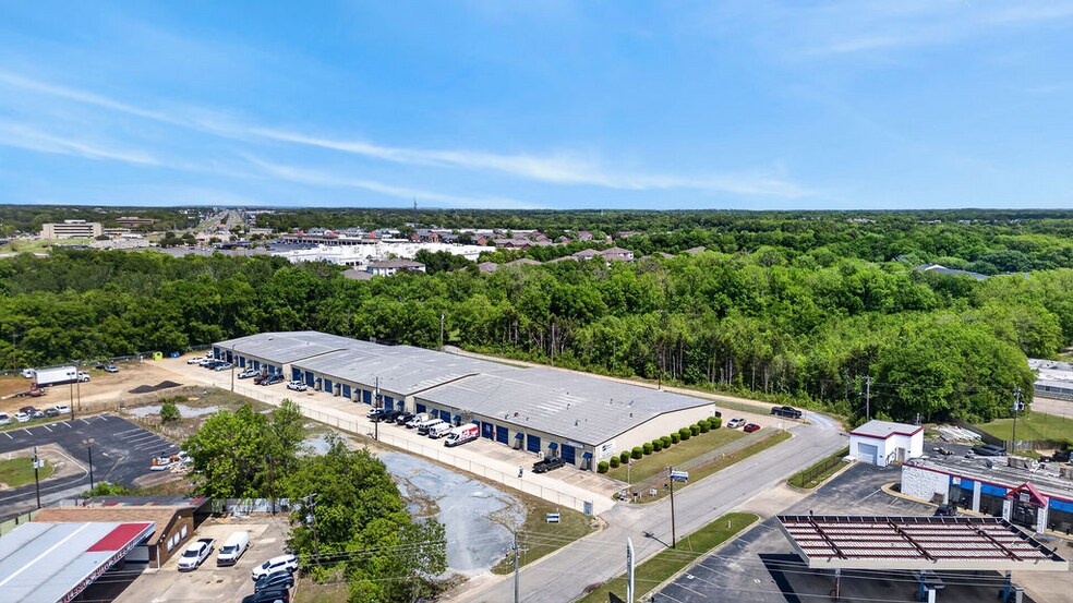 More Photos Of 4922-4932 Catherine Dr, Montgomery Warehouse For Lease