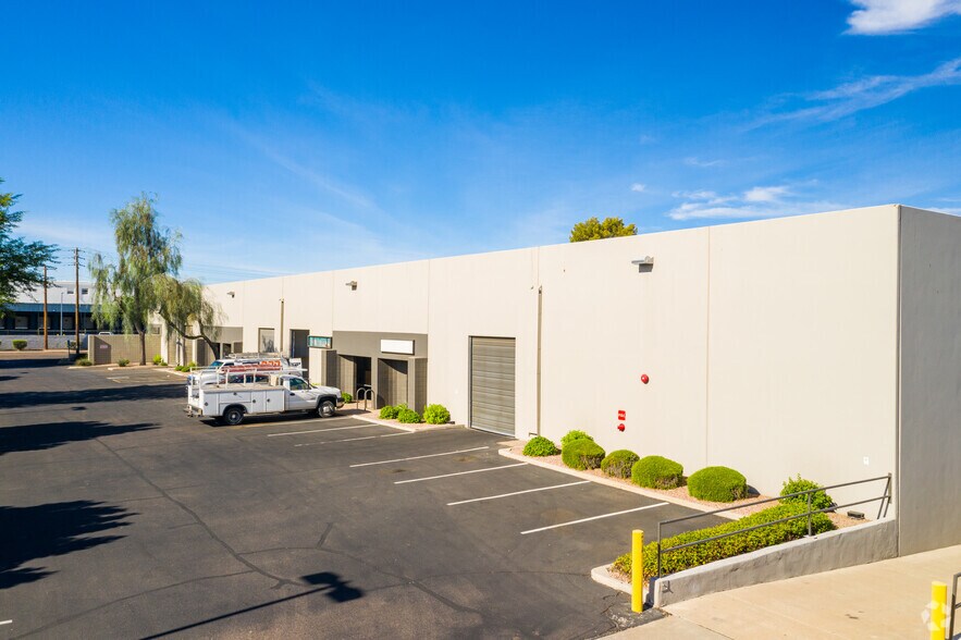 More Photos Of 1140 W Alameda Dr, Tempe Warehouse For Lease