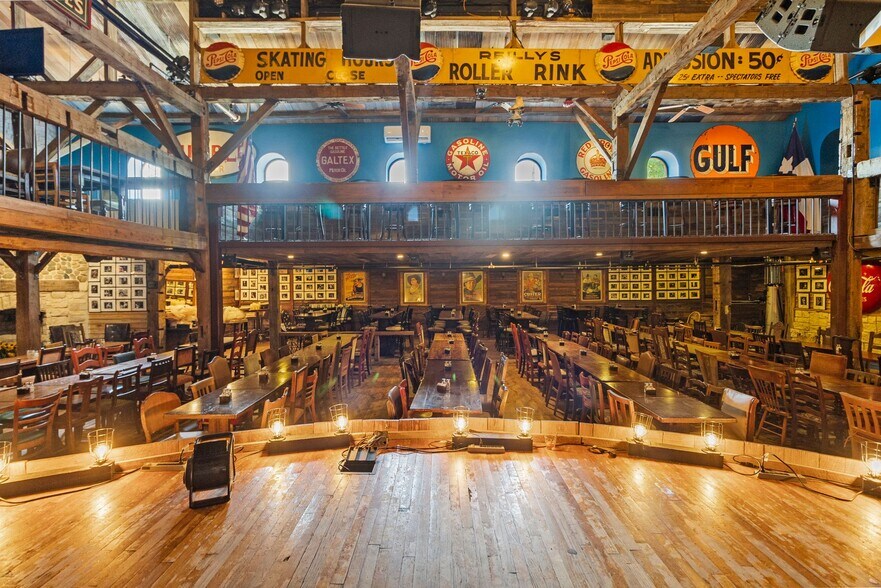 More Photos Of 25911 I-45, Spring Restaurant For Sale