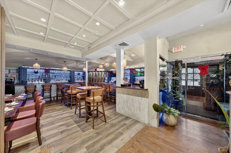 More Photos Of 3436 Lexington Ave, Mohegan Lake Restaurant For Sale
