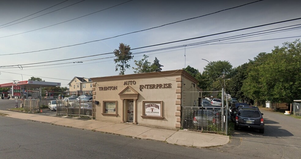 Primary Photo Of 225 Chambers St, Trenton Auto Dealership For Sale