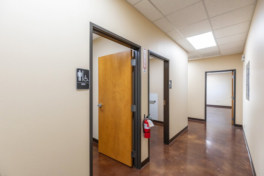 More Photos Of 4517 Derrick Dr, Abilene Office For Lease