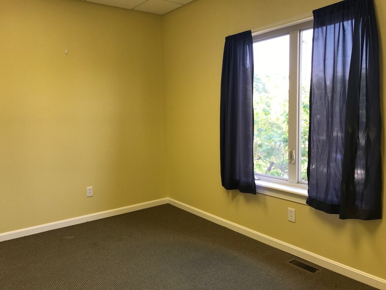 More Photos Of 1031 Wellington Way, Lexington Medical For Sale