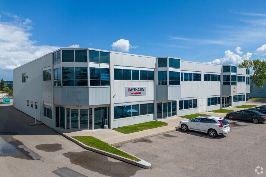 More Photos Of 2216-2228 Pegasus Way NE, Calgary Warehouse For Lease