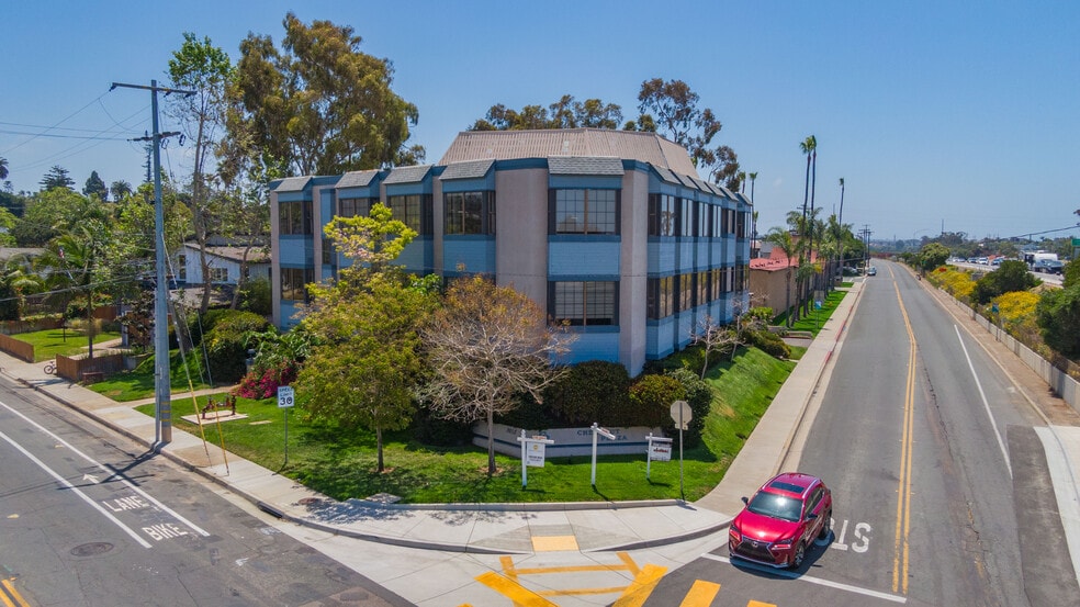 Primary Photo Of 1015 Chestnut Ave, Carlsbad Office For Sale