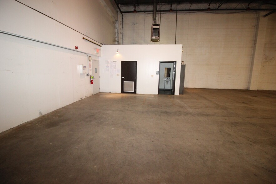 More Photos Of 731 Wambold Rd, Souderton Warehouse For Lease