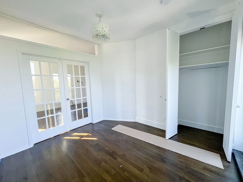 More Photos Of 55 Stanhope St, Brooklyn Apartments For Sale