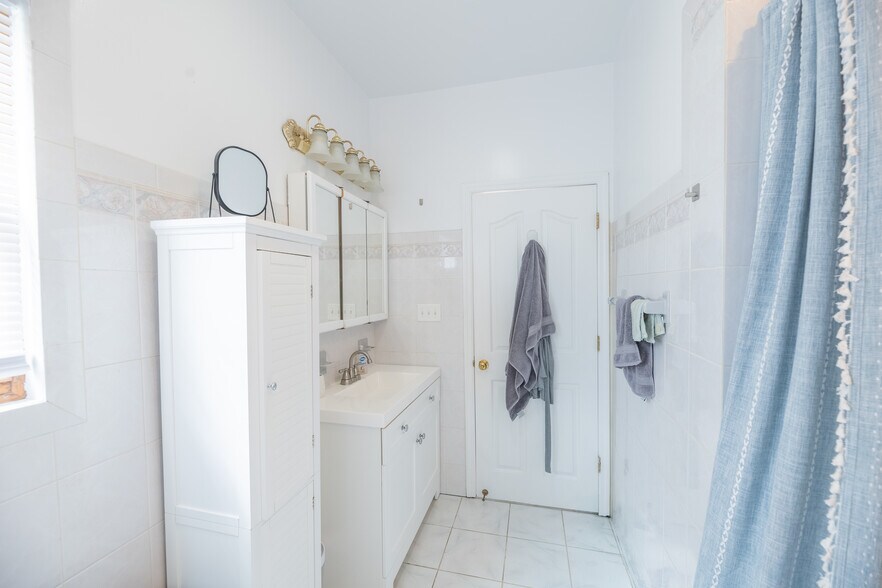 More Photos Of 600 Grand St, Hoboken Office Residential For Sale
