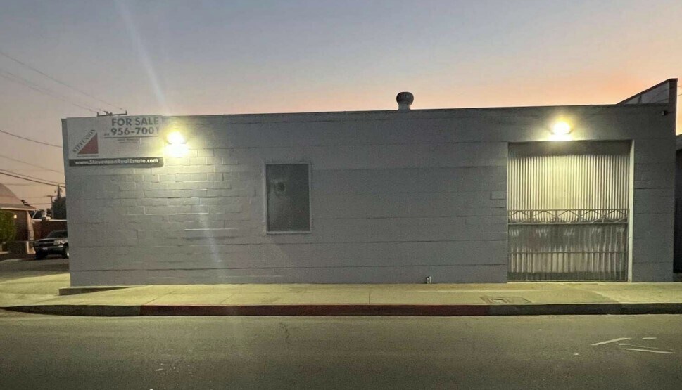 More Photos Of 1601 S Raymond Ave, Monrovia Manufacturing For Sale