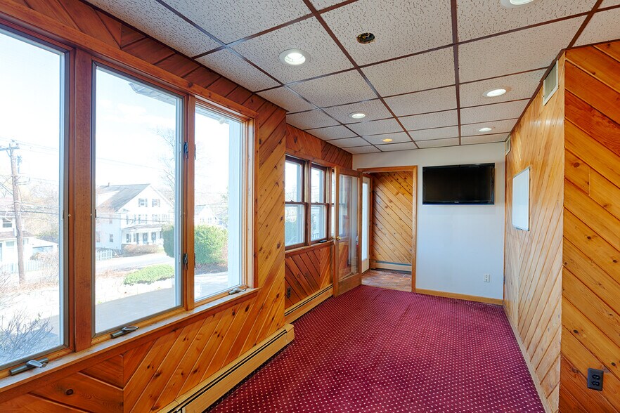 More Photos Of 105 Gleneida Ave, Carmel Office For Sale