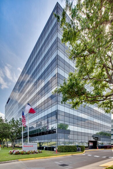 More Photos Of 1250 W Sam Houston Pky, Houston Office For Lease