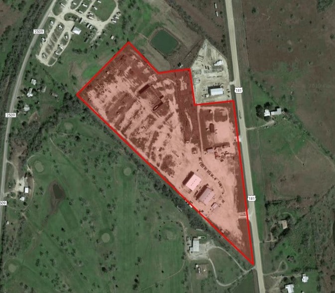 More Photos Of 8730 S Highway 181, Kenedy Warehouse For Lease