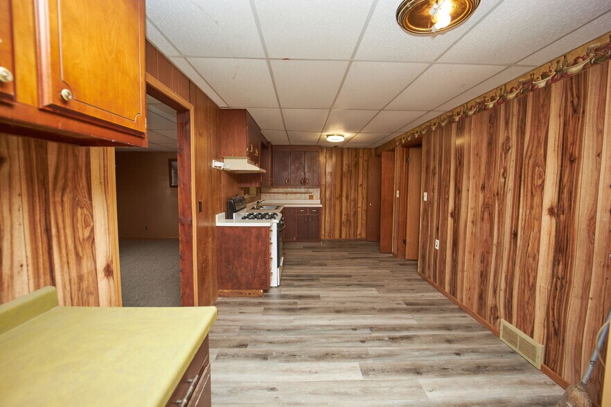 More Photos Of 5525 Highway 63 S, Rochester Light Distribution For Sale