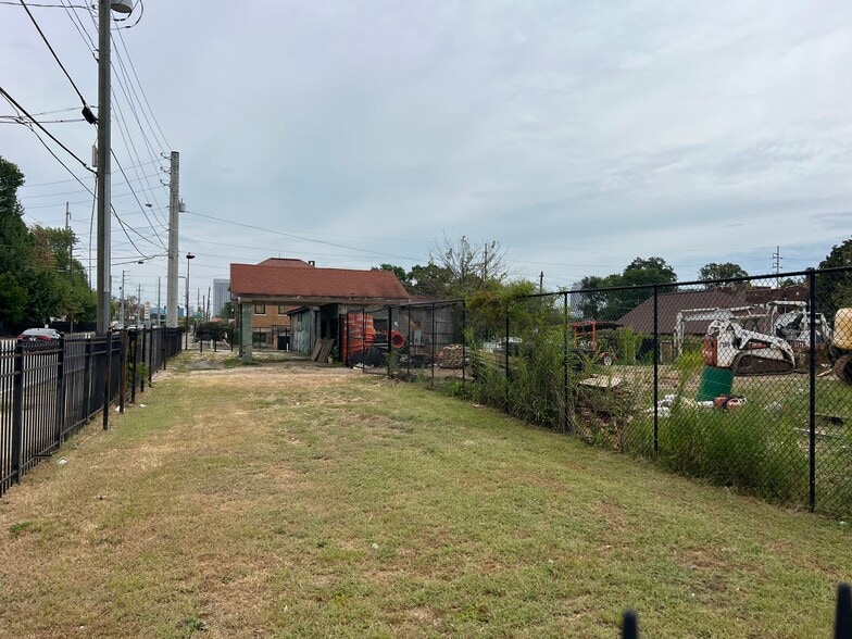 More Photos Of 808 Donald Lee Hollowell Pky NW, Atlanta Land For Sale