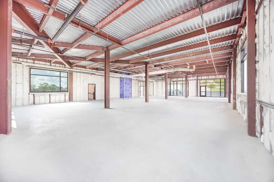 More Photos Of 1023 Studewood St, Houston Storefront Retail Office For Lease