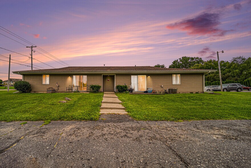 More Photos Of 700-710 S Dewitt Dr, Dewitt Apartments For Sale